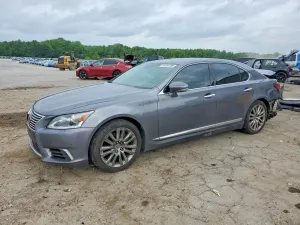 Lexus LS 4.6L 8 2015