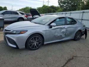Toyota Camry 2.5L 4 2022