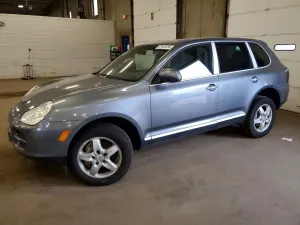 Porsche Cayenne 4.5L 8 2004