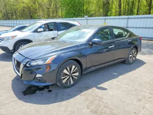 Nissan Altima 2.5L 4 2021