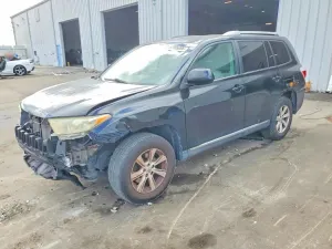 Toyota Highlander 2.7L 4 2013