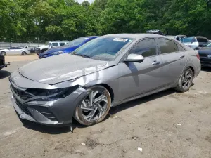Hyundai Elantra 2.0L 4 2024