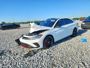 Volkswagen Jetta 2.0L 4 2025