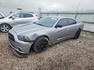 Dodge Charger 5.7L 8 2013