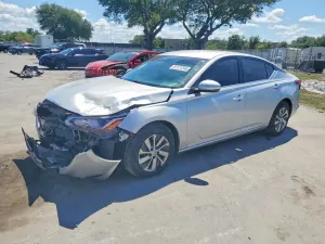 Nissan Altima 2.5L 4 2020