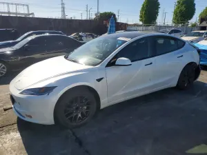 Tesla Model 3 2024