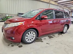Toyota Sienna 3.5L 6 2014
