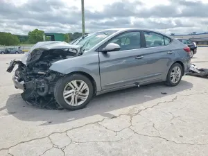 Hyundai Elantra 2.0L 4 2019