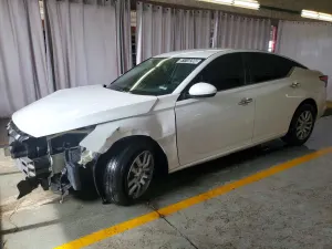 Nissan Altima 2.5L 4 2019