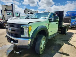Ford F-450 6.7L 8 2017