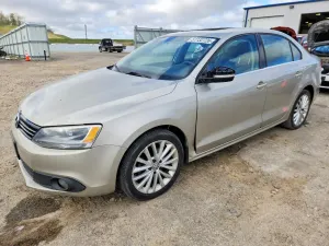 Volkswagen Jetta 2.0L 4 2013