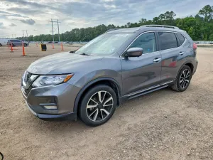 Nissan Rogue 2.5L 4 2020