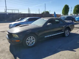 Ford Mustang 4.0L 6 2006