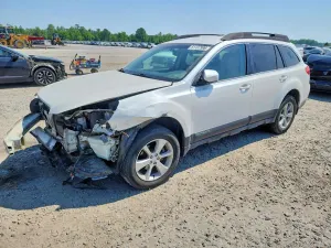 Subaru Outback 2.5L 4 2013