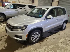 Volkswagen Tiguan 2.0L 4 2014