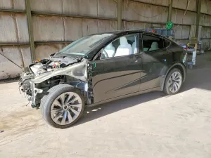 Tesla Model Y 2026