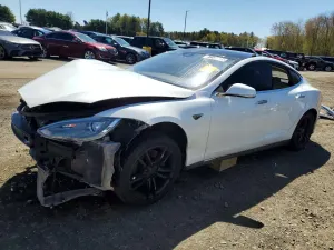 Tesla Model S 2014