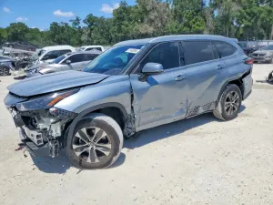 Toyota Highlander 3.5L 6 2022