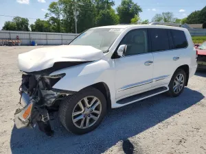 Lexus LX 5.7L 8 2015