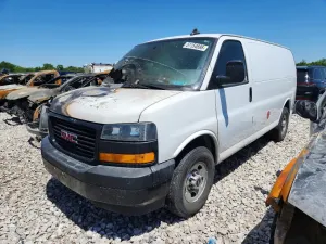 GMC Savana 6.6L 8 2021