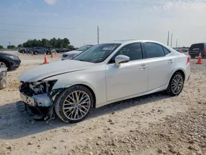 Lexus IS 2.5L 6 2015