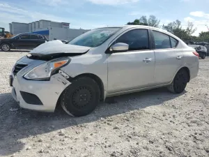 Nissan Versa 1.6L 4 2015