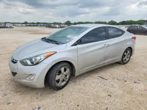 Hyundai Elantra 1.8L 4 2013