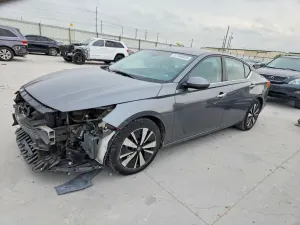 Nissan Altima 2.5L 4 2022