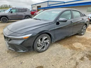 Hyundai Elantra 2.0L 4 2025