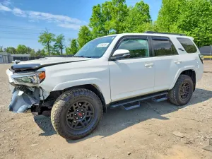 Toyota 4Runner 4.0L 6 2021