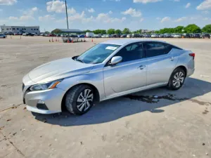 Nissan Altima 2.5L 4 2020