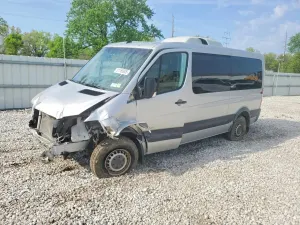 Mercedes-Benz Sprinter 3.0L 6 2015