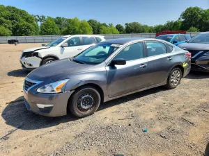 Nissan Altima 2.5L 4 2015