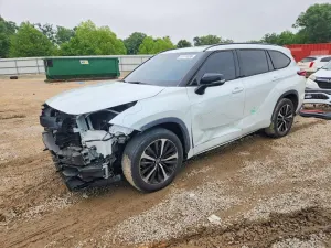 Toyota Highlander 3.5L 6 2022