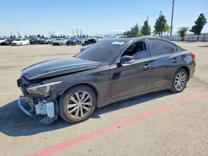 Infiniti Q50 2.0L 4 2016