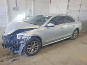 Volkswagen Passat 1.8L 4 2016