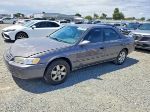Toyota Camry 2.2L 4 1999