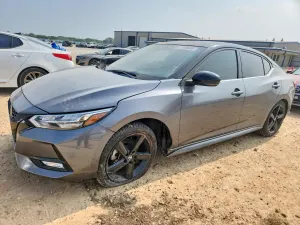 Nissan Sentra 2.0L 4 2023