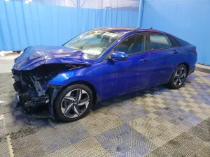 Hyundai Elantra 2.0L 4 2023