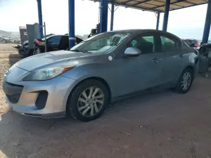 Mazda 3 2.0L 4 2012