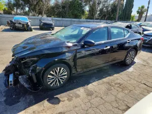 Nissan Altima 2.5L 4 2025