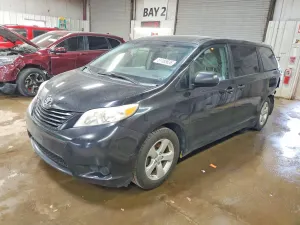 Toyota Sienna 3.5L 6 2013