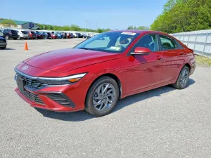Hyundai Elantra 2.0L 4 2024