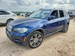 BMW X5 4.4L 8 2011