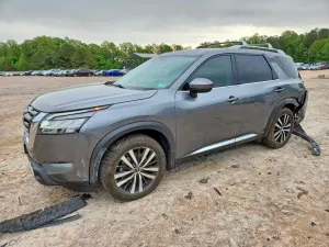 Nissan Pathfinder 3.5L 6 2024