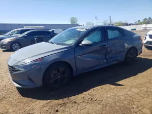 Hyundai Elantra 2.0L 4 2021