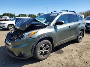 Toyota Highlander 3.5L 6 2016