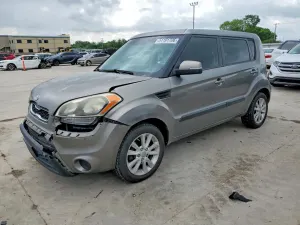Kia Soul 2.0L 4 2012