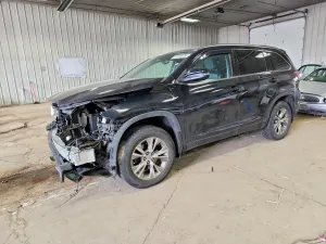 Toyota Highlander 3.5L 6 2015