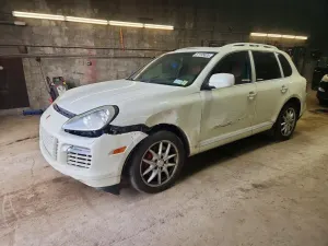 Porsche Cayenne 4.8L 8 2008